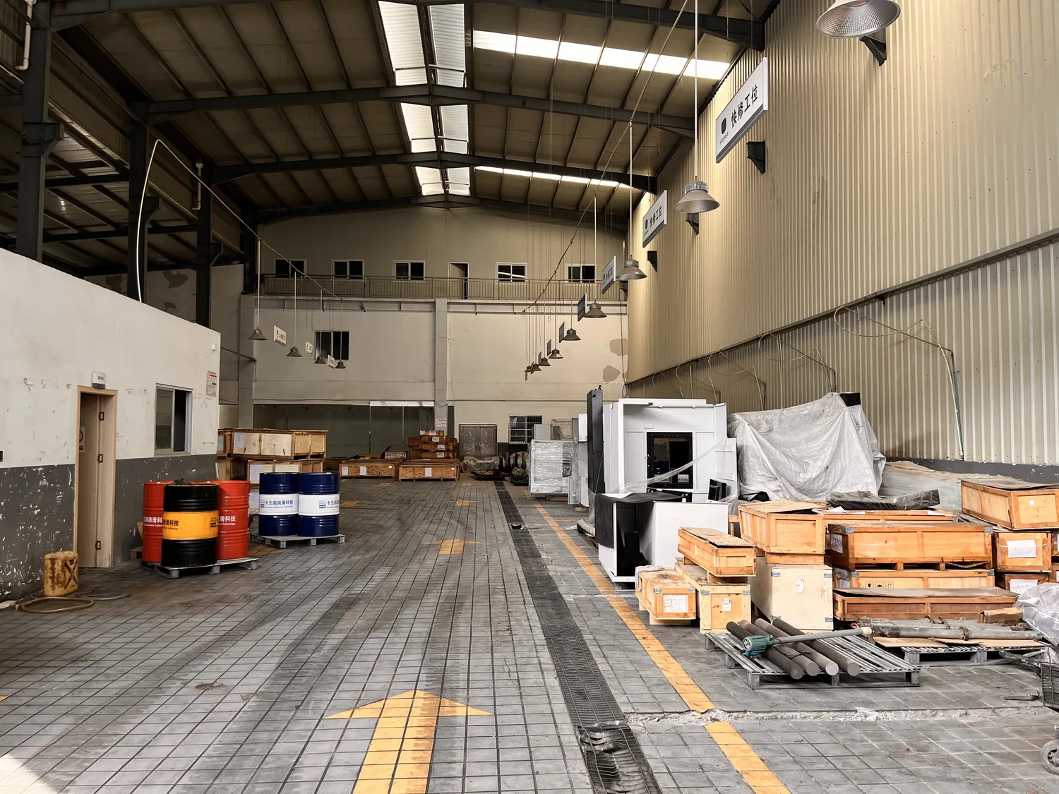 Huizhi factory lane and assembly area